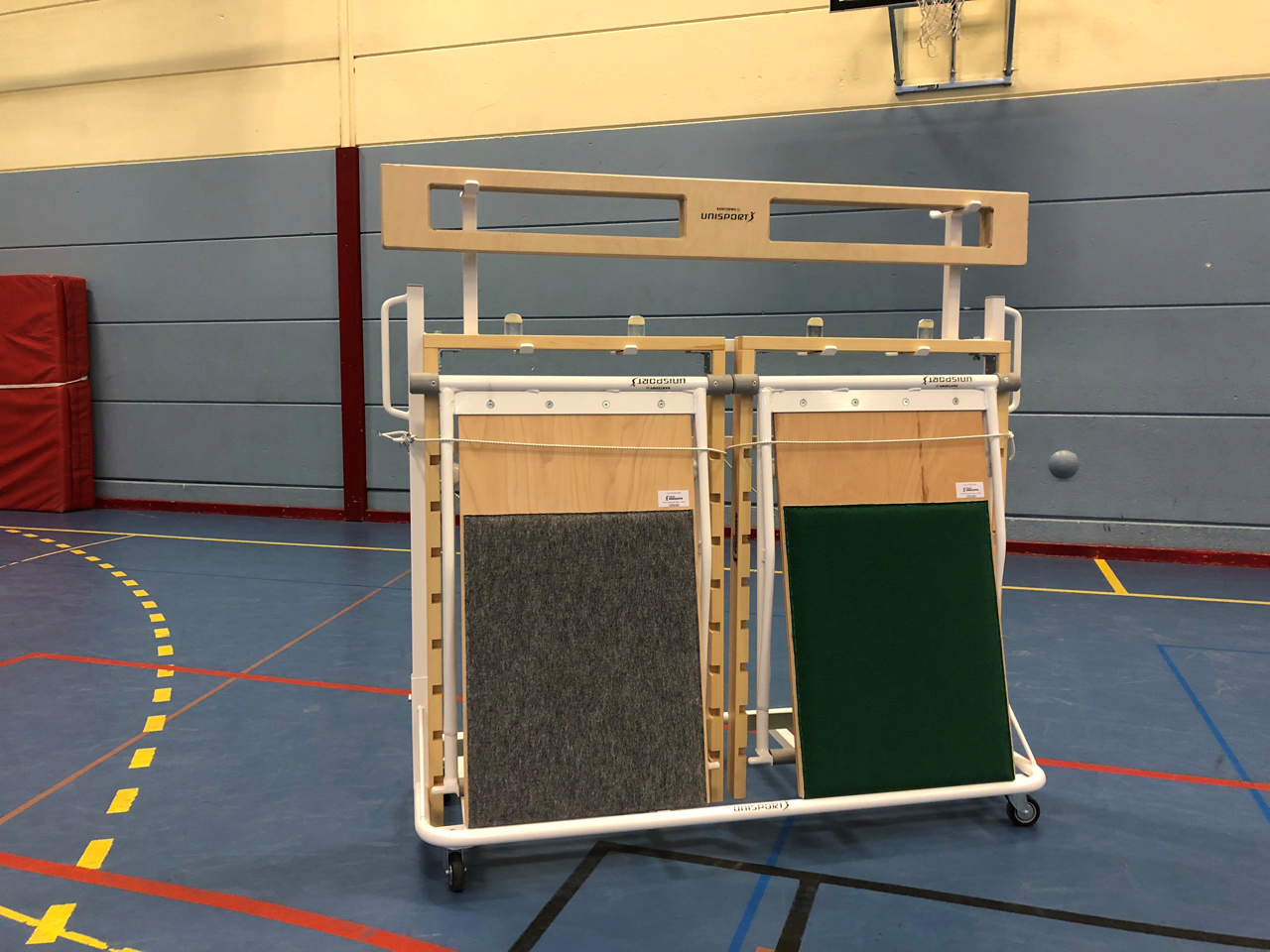 Vagn för 4 st skolsatsbrädor