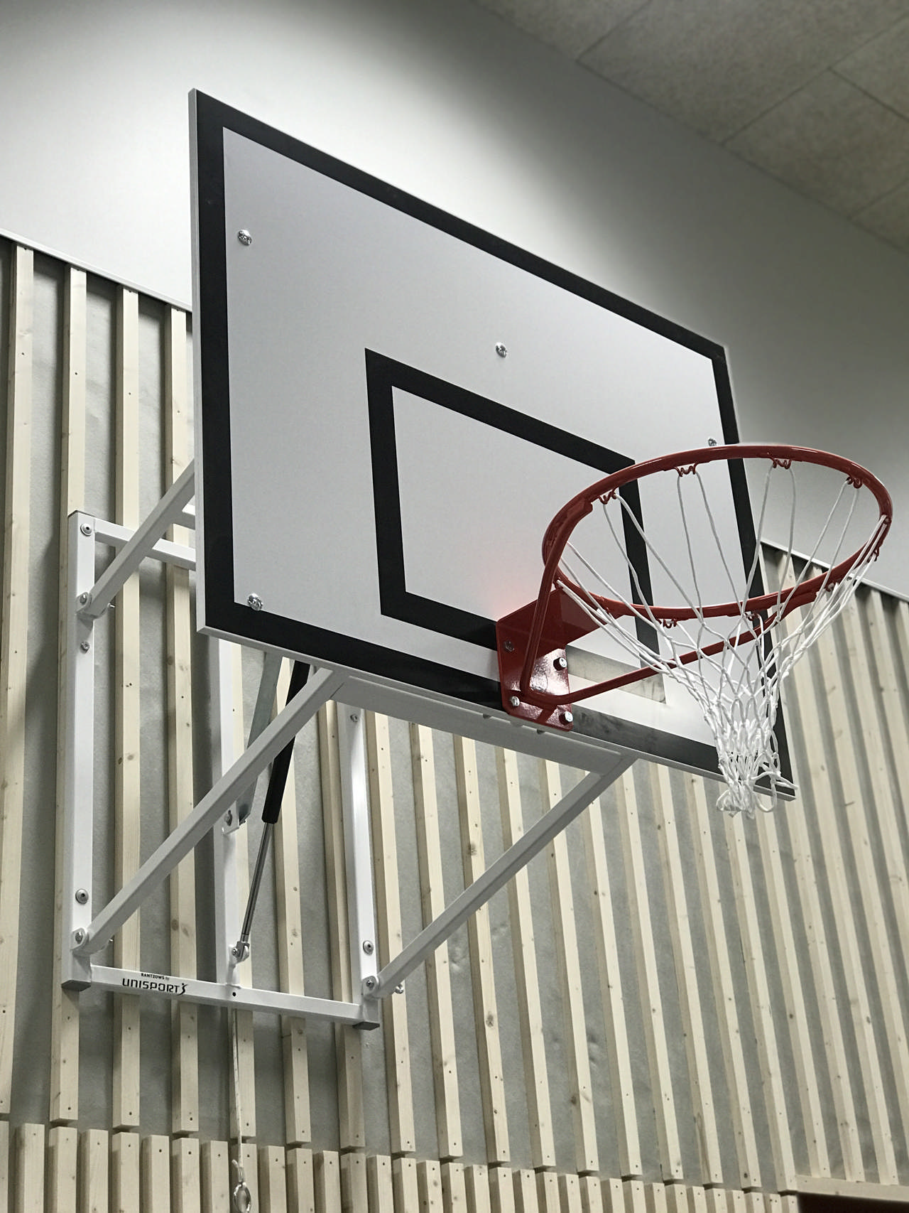 Vägghängt basketmål RANTZOWS 1200